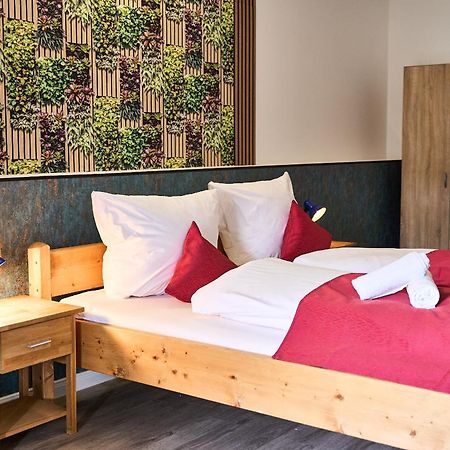 Hotel Maximo Пиннеберг Экстерьер фото