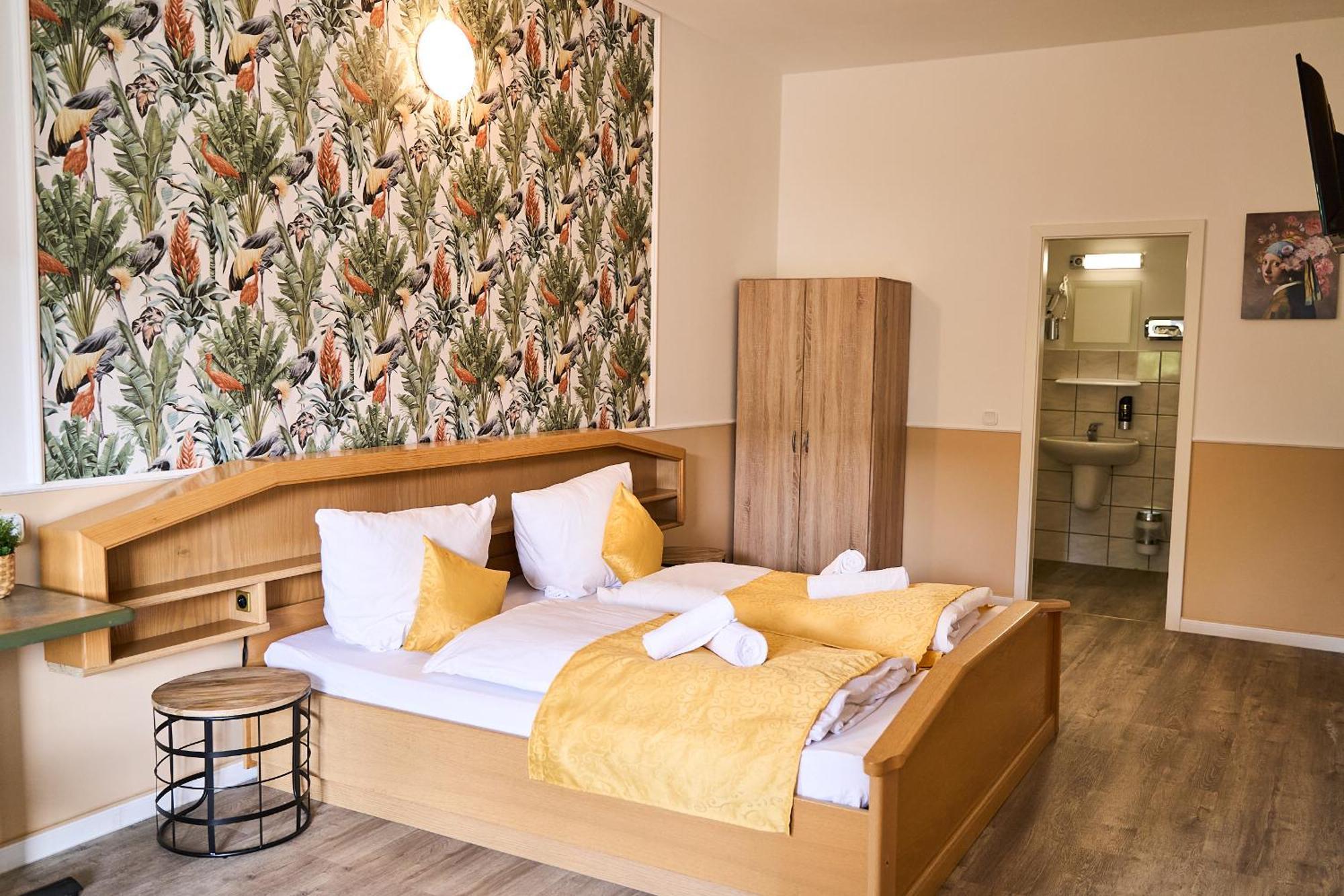 Hotel Maximo Пиннеберг Экстерьер фото