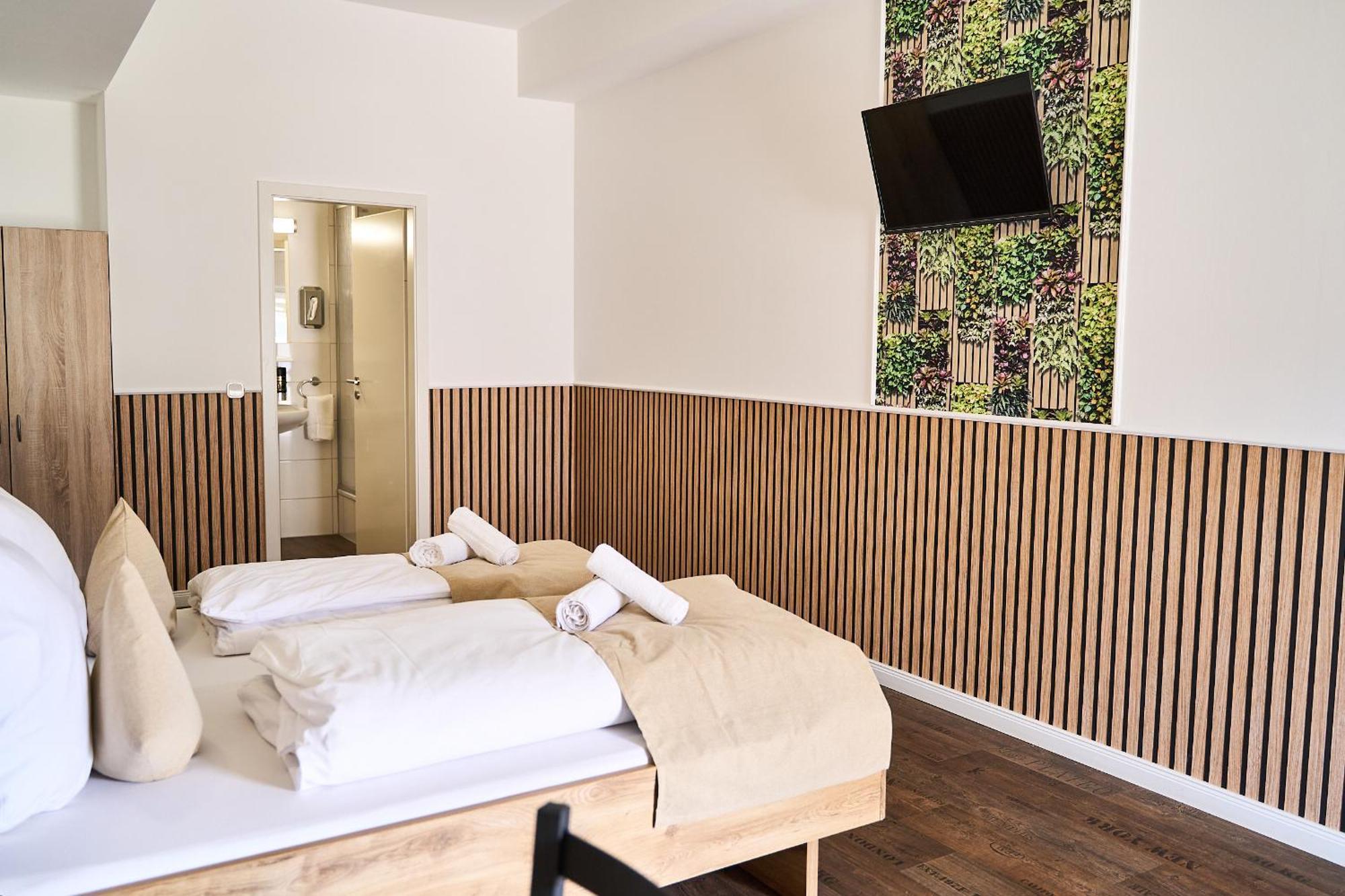 Hotel Maximo Пиннеберг Экстерьер фото